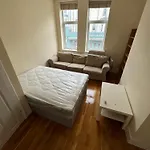 Super Central Clapham Junction Flat