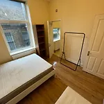 Super Central Clapham Junction Flat